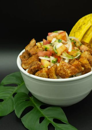 Los Chocuacos – Chifrijo Los Chocuacos - Plato Chifrijo